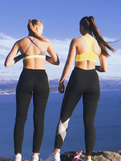 [IUTR] Can anyone feed me/talk about Norwegian girls?😍🇳🇴 by Kooky-Audience-1962