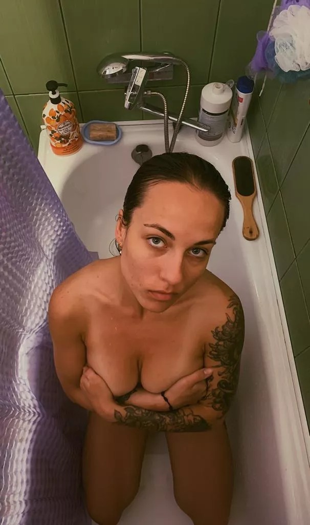 Look deep into my eyes when you cum for me ;) posted by itsyourgirlkaterina