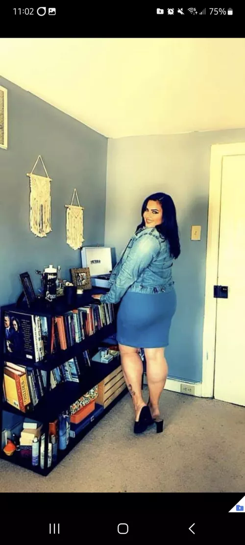 Love these thic legs by Friendly_Answer7153