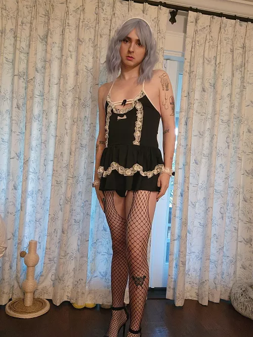 Make sure to tip your maid 😘 by dustiwang