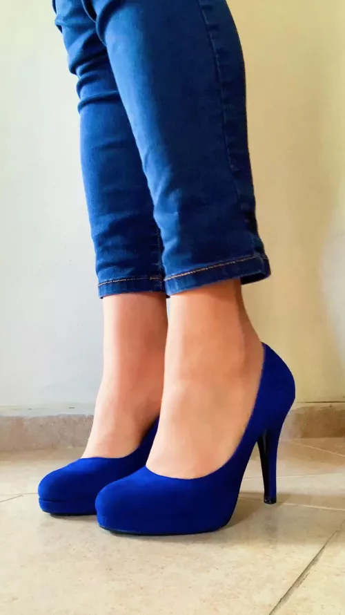 Perfect blue match 🦋 by SubSexcretary