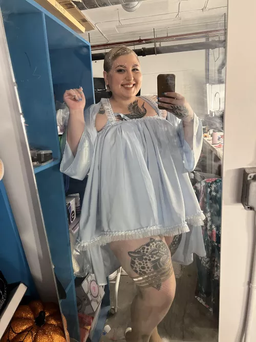 Pre show costume by NakedOnTheInnernette