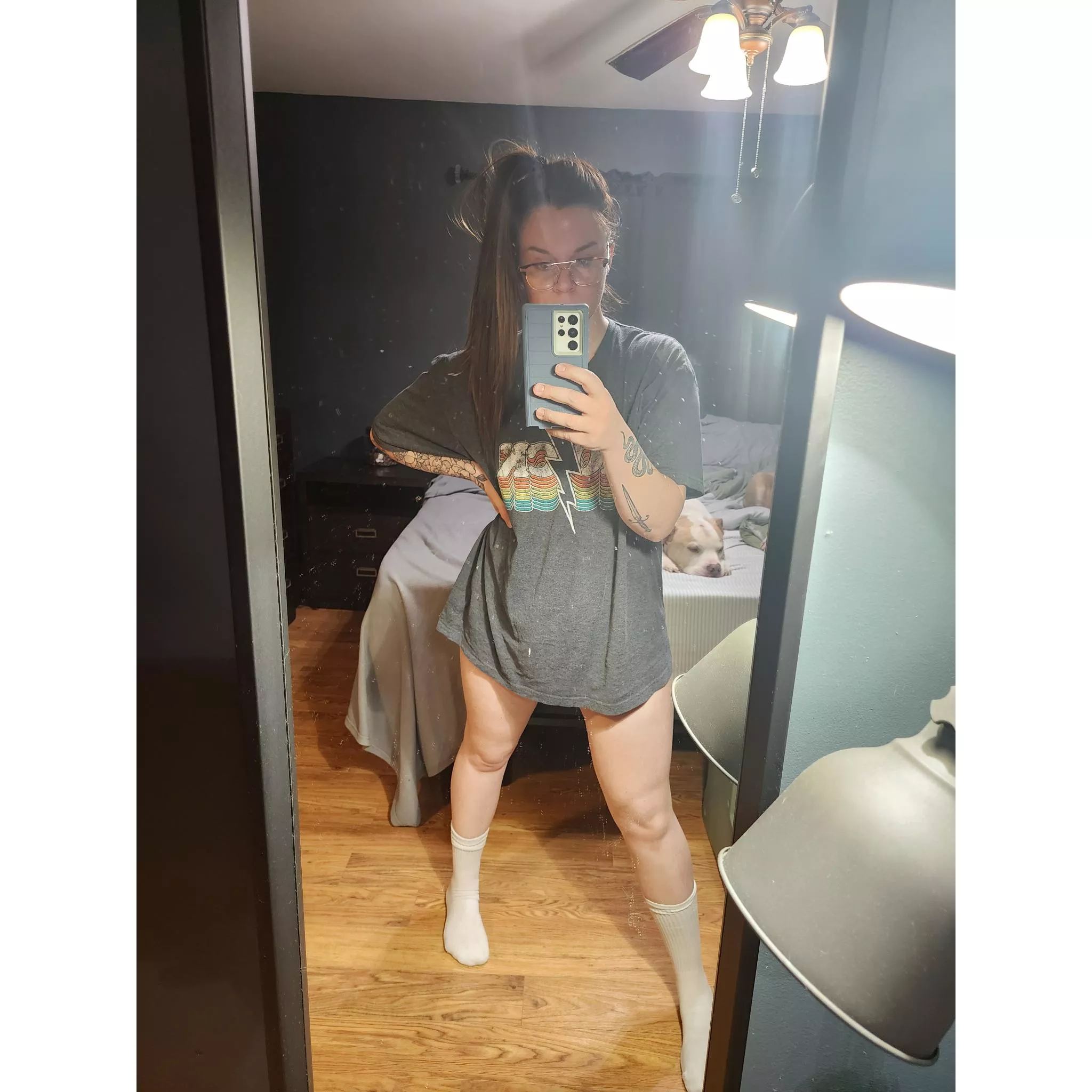 Sleepy mommy 😴 posted by milf_era