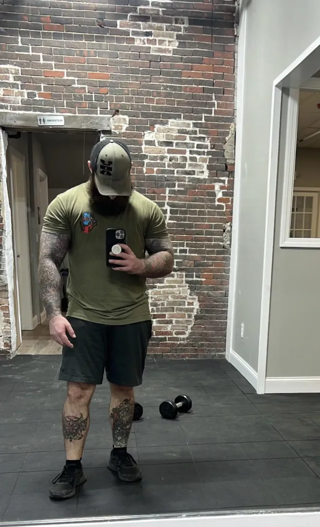 Some SFW bearded content posted by grizzlybottom