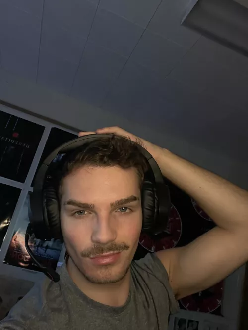 Thank you for the love on my last post! Excited to talk to you guys on stream tn👐🏼👐🏼👐🏼 by Maxhrbeck