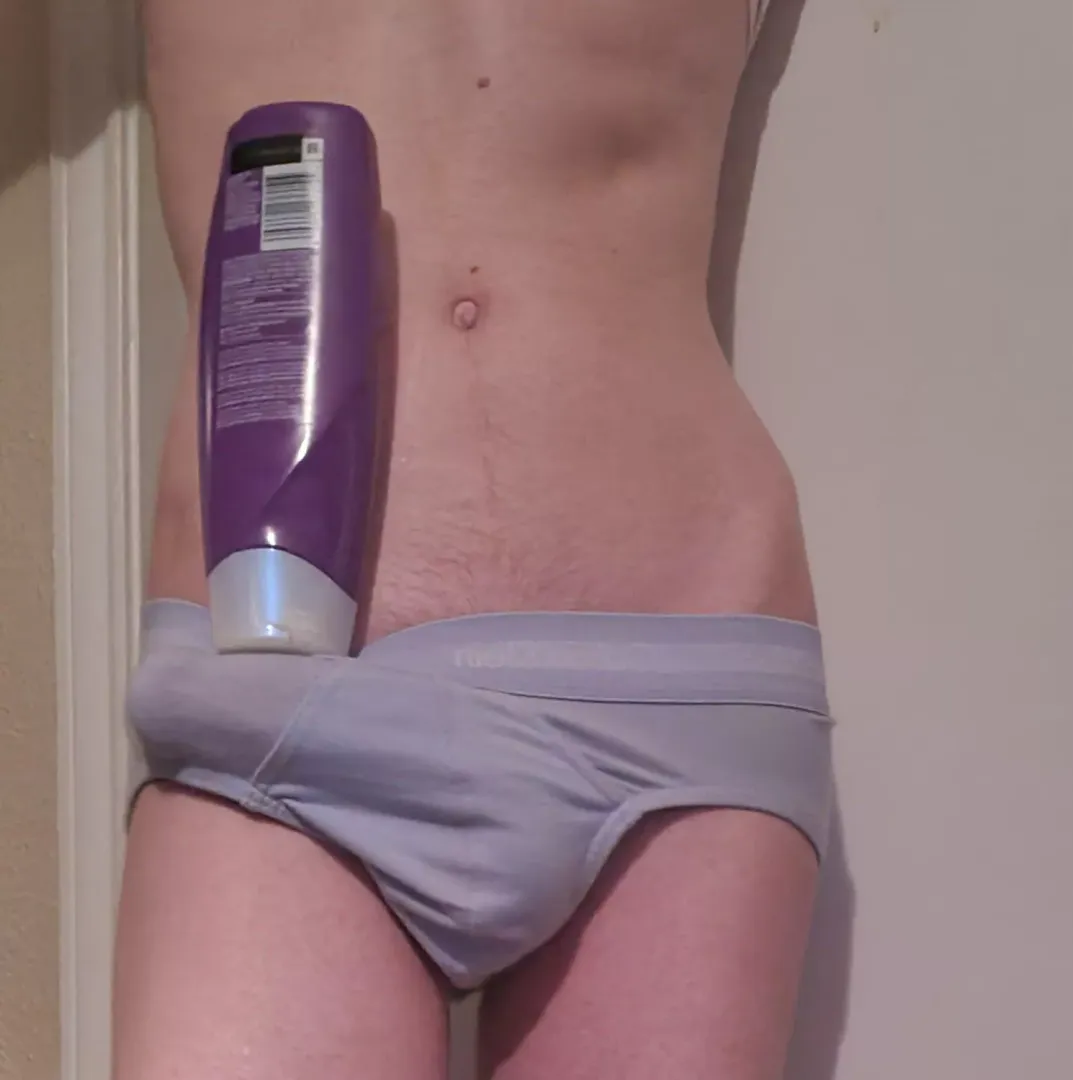 The shampoo challenge is trending again? 🤷 posted by 7inchsocks