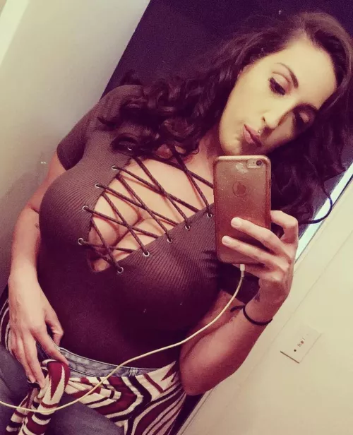 Those poor strings by buckeye889