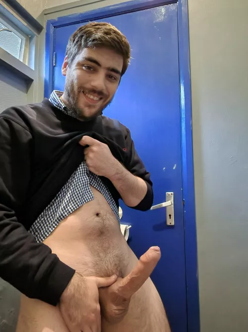 A little work selfie for you all 😝 by jempo95