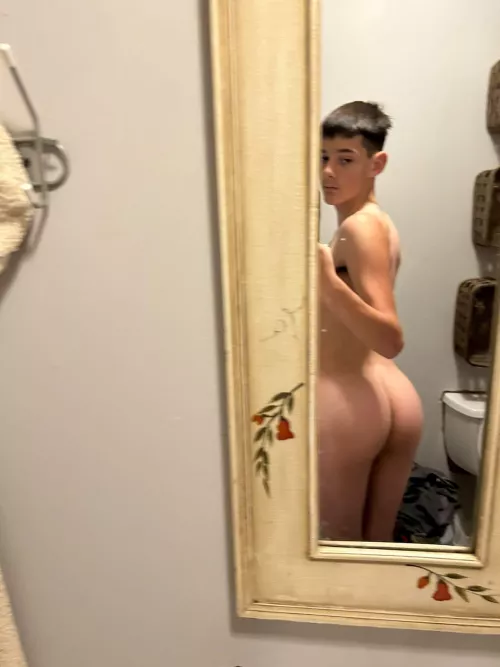 Anyone wanna have sex by GayAnalFuck69