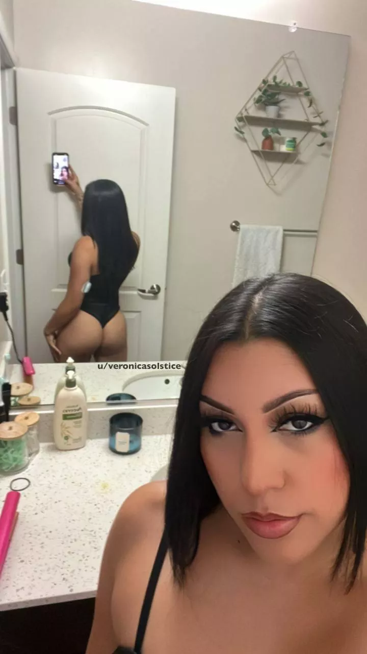 Be honest, you like Latinas posted by veronicasolstice