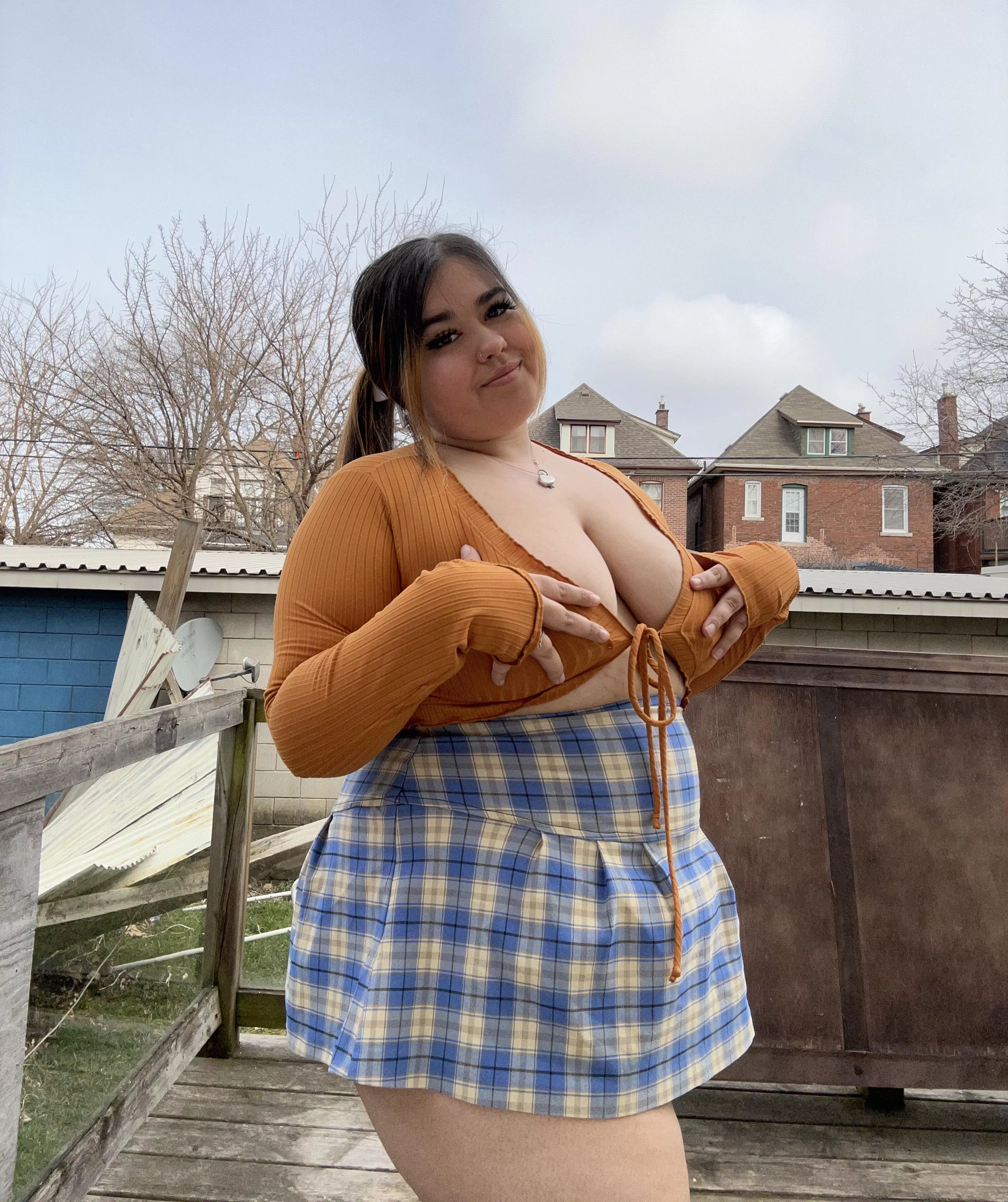 big girls in slutty outfits >> posted by Professional-Bit8970