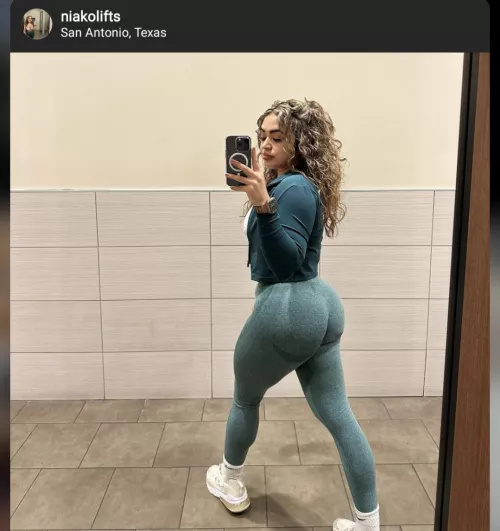 Bootylicious by xandercage01