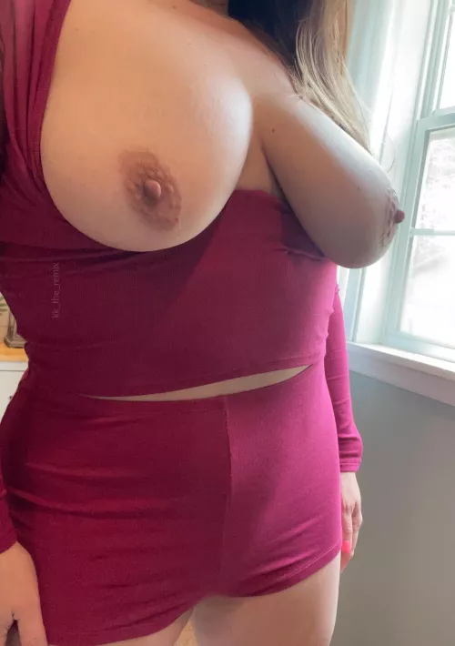 Casual Tuesday at the home office. by kk_the_remix