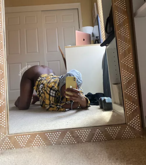 Face down, ass up by grippy3k