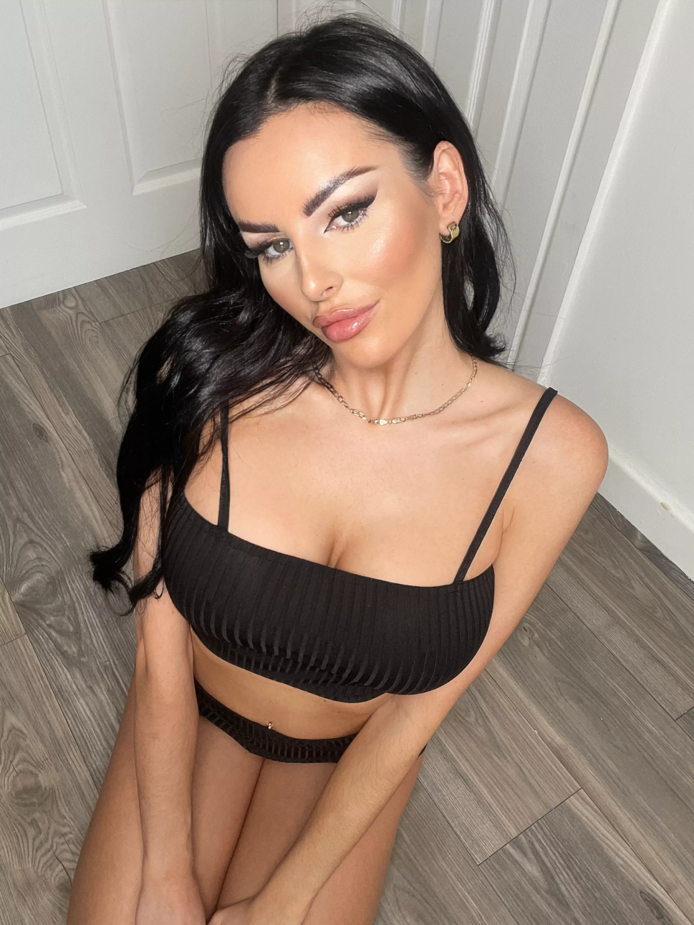 Fake but perfect;) posted by sadisfying