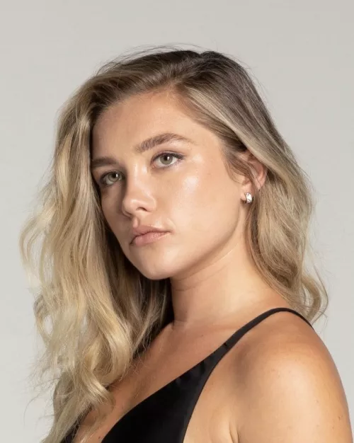 Florence Pugh by crazywalls