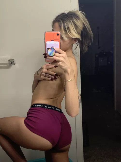 Get a handful by thequeenTt18