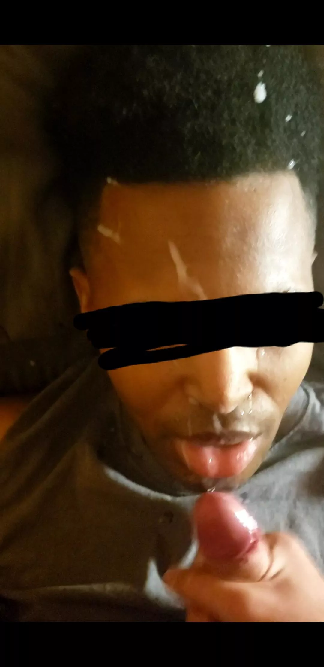 Getting my face painted by 18 year old 🇵🇷 posted by tampafartfetish