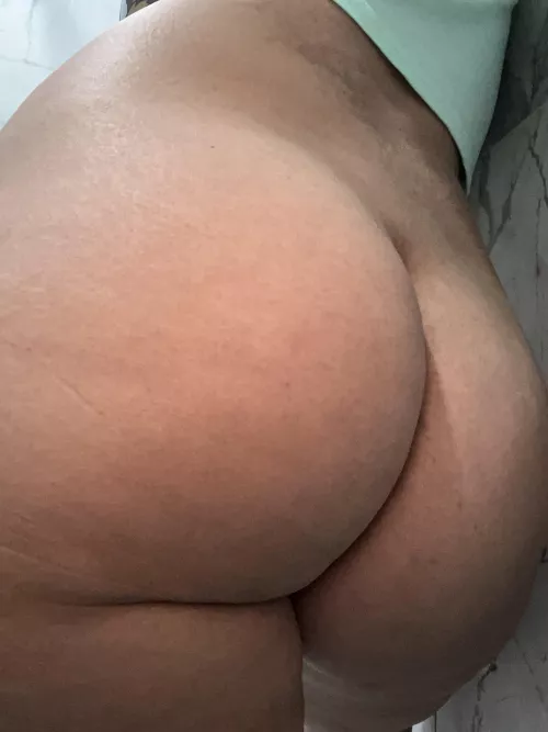 Happy Hump Day 😘 by Firm_Lavishness7457