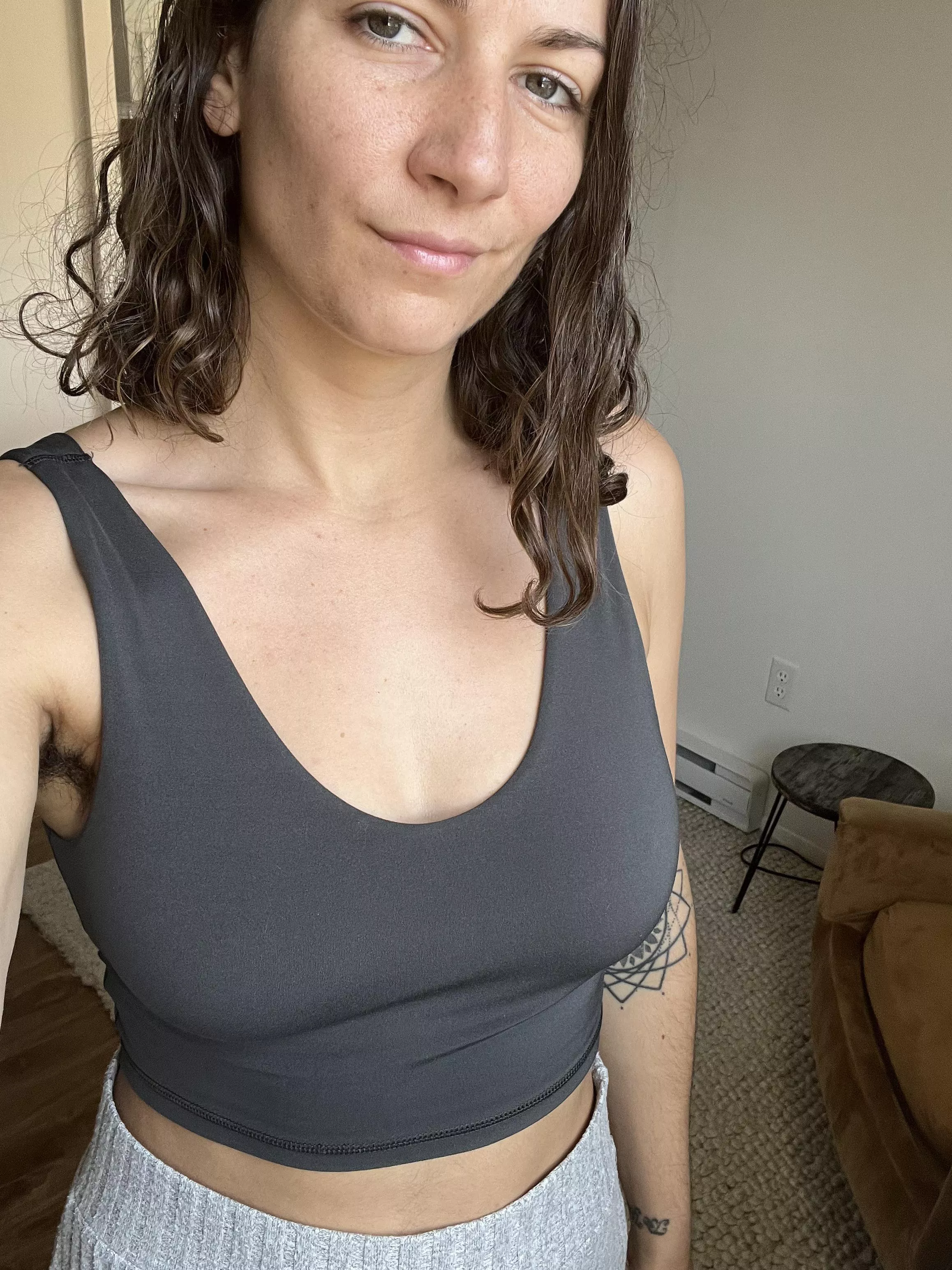 Happy hump day 🌸 [f] posted by maplesyrup_girl