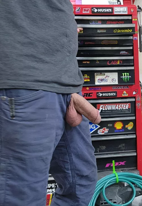 Have you seen my tool? [43] by WellHelloThere269