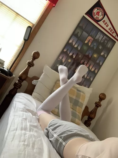 How I look when I’m browsing this subreddit by friendsfoundoldacont