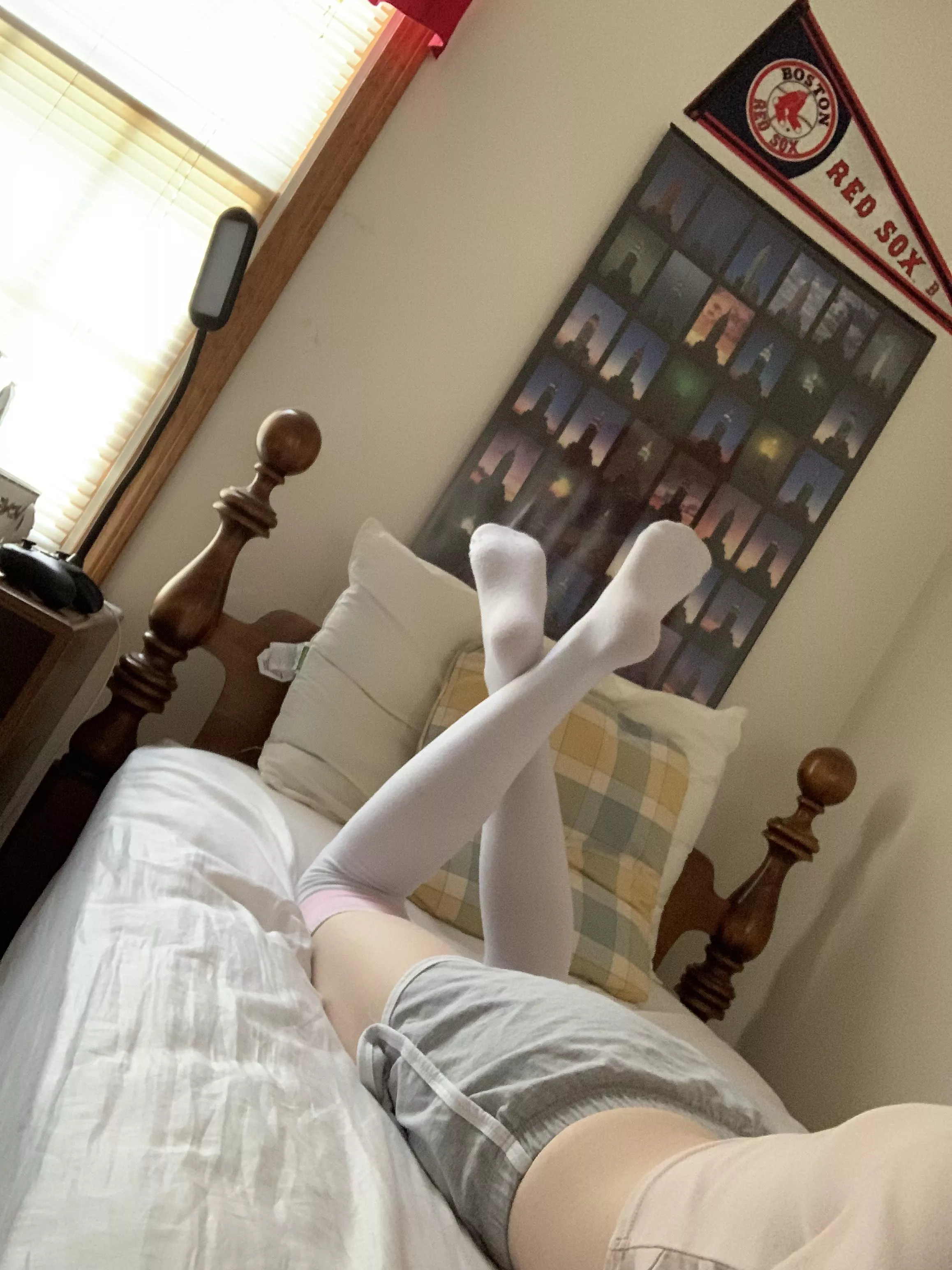 How I look when I’m browsing this subreddit posted by friendsfoundoldacont