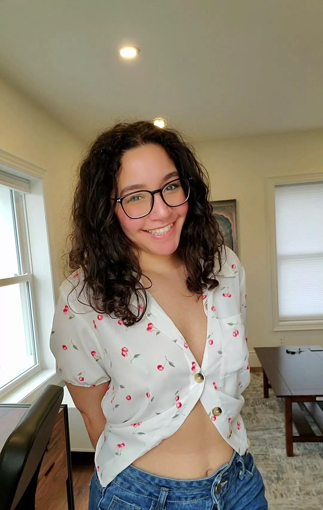 How's everyone's week going so far? 😘 posted by Queen_Behavior