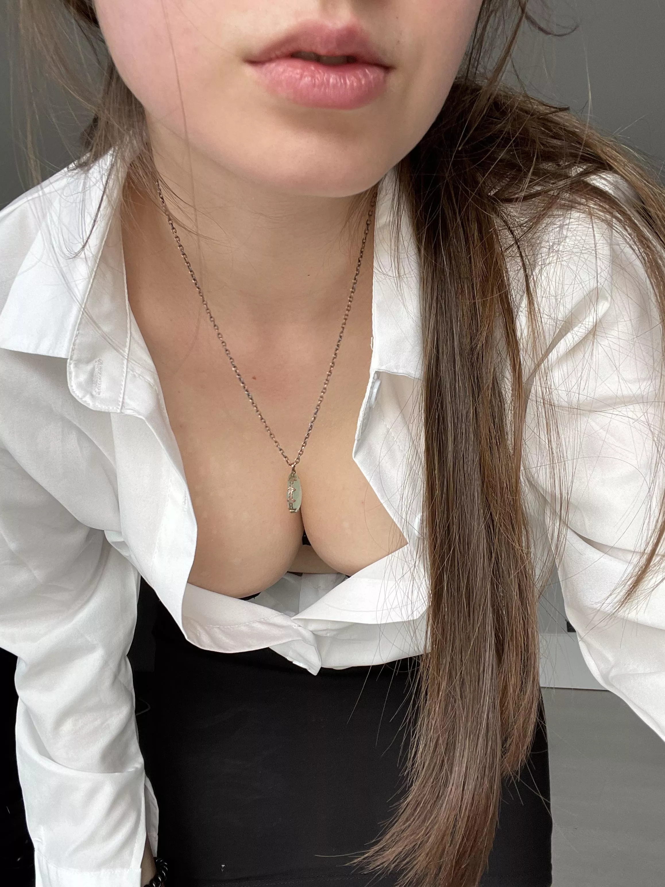 I like to wear my uniform with the top buttons undone posted by JadeK1ng