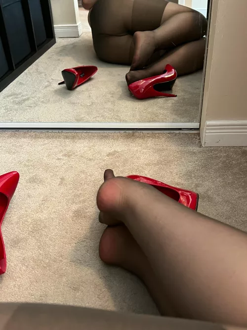 i love panty hose! by softy2023