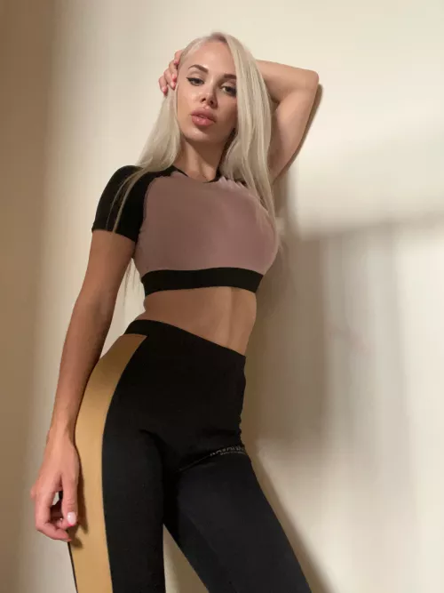 I want to feel your fingers exploring every inch of my body. by jehacas74