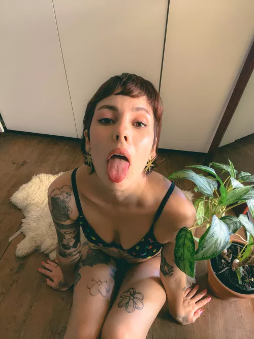 Id love to taste you 😇 by hellosofi