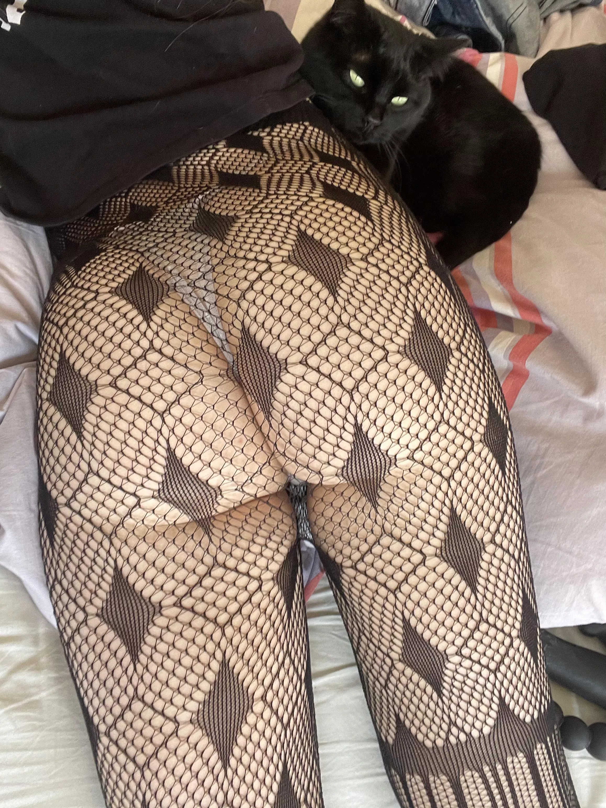 Juicy booty posted by BurzumGirl