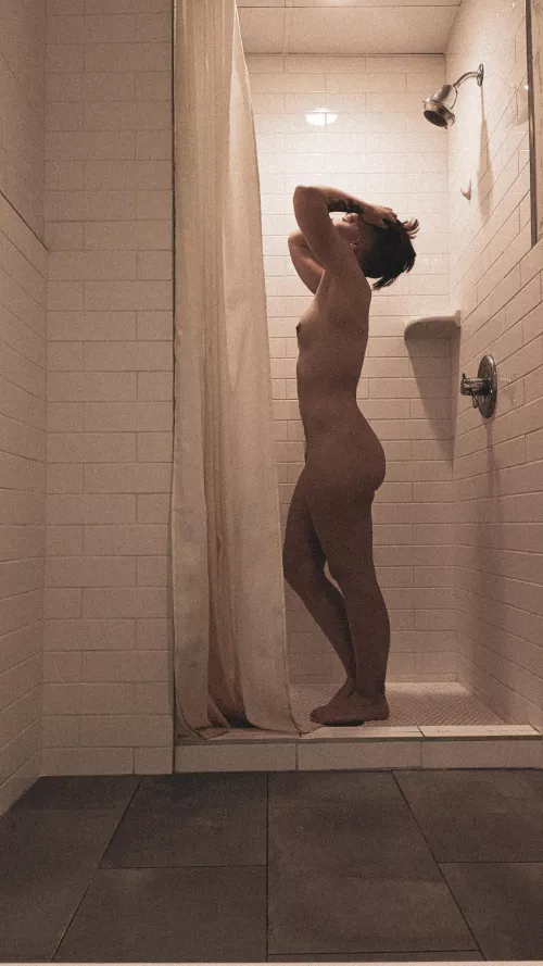 Let's get wet together by hurley_kangaroo