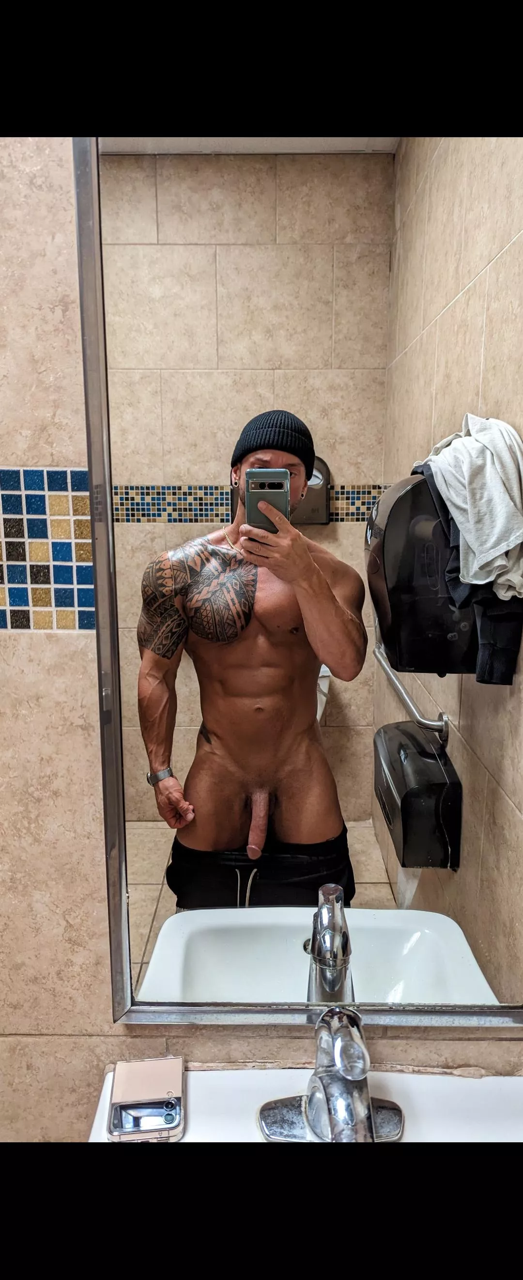 [M]ay need a new favorite spot to take my pics posted by reeeeohssss9