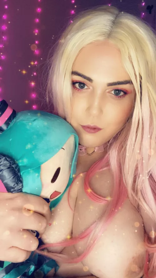 Miku is mesmerized, are you?😈 by Savings_Bell558