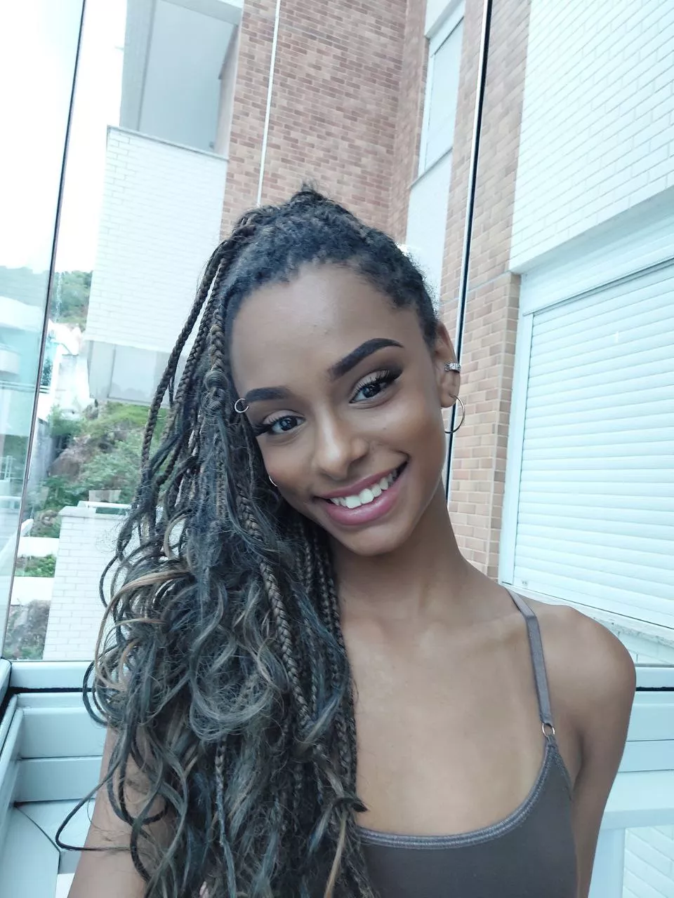 My touch will leave you wanting more. posted by eududarosa