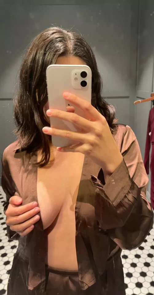 My type... A guy that fucks me Raw and cum all over my tits by secretgf96