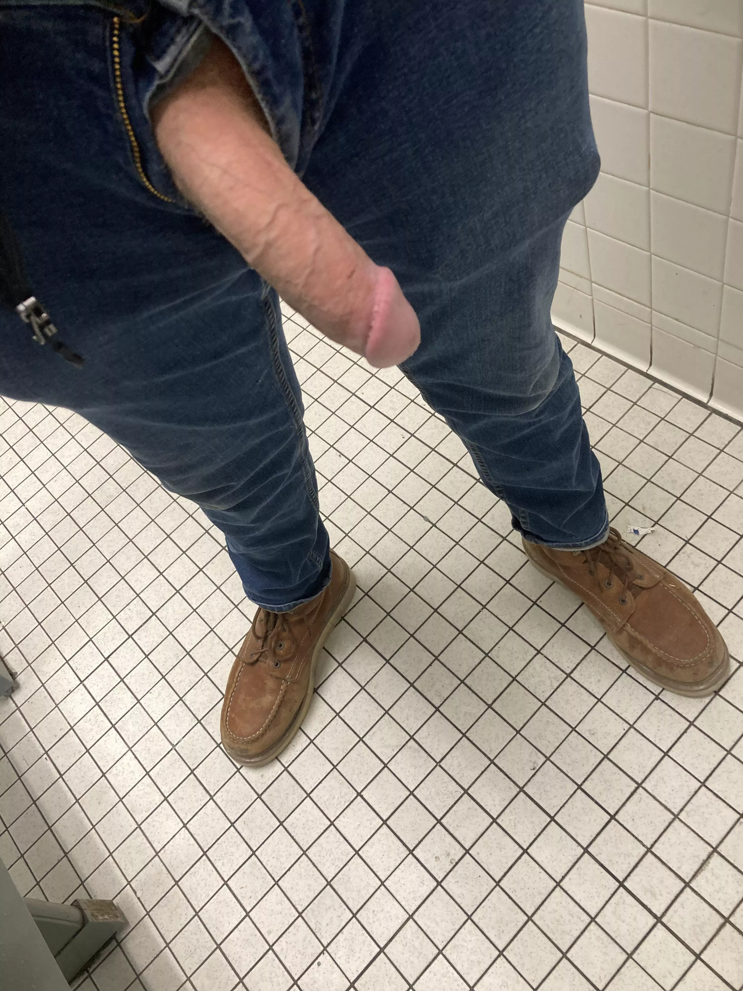 Need a little help here, any takers? posted by Ok-Variation-6202