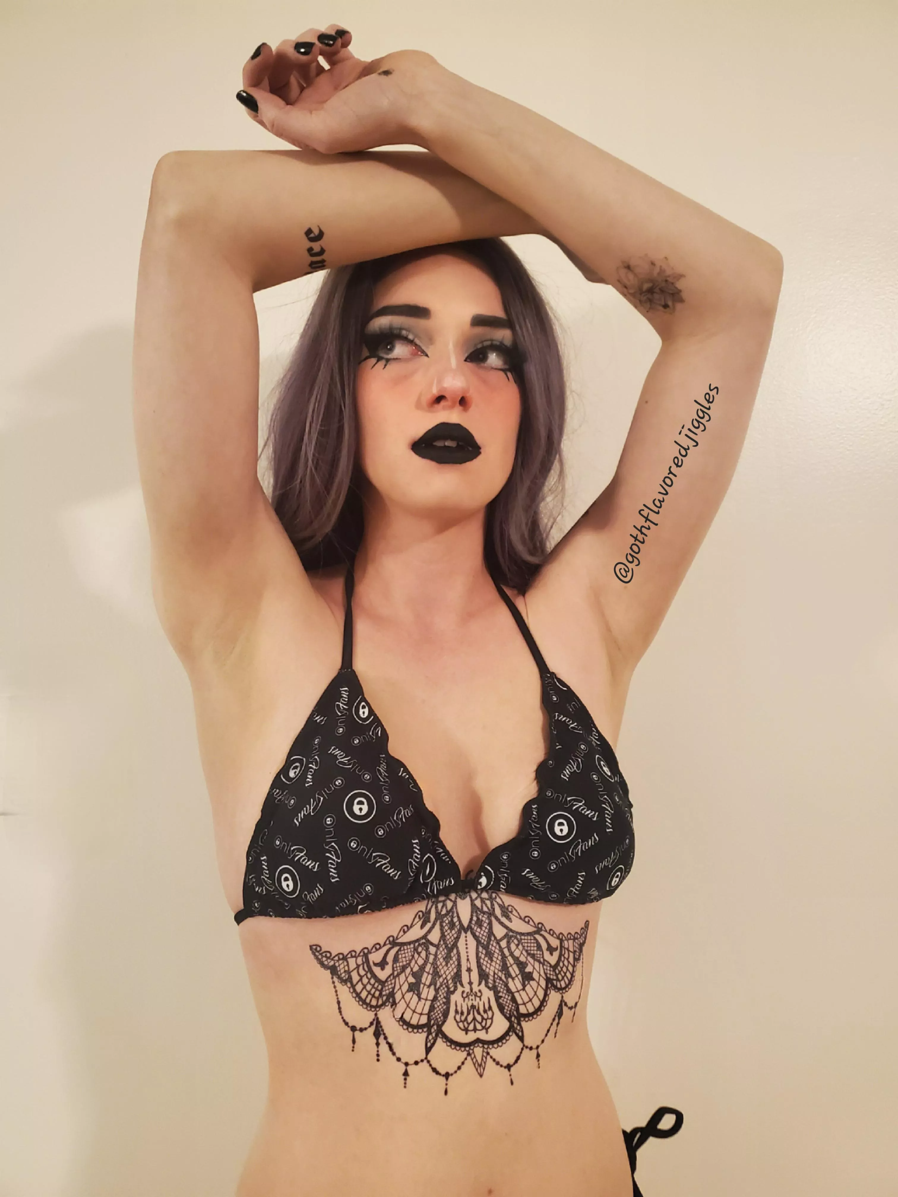 new bikini hype posted by GOTHflavoredJIGGLES