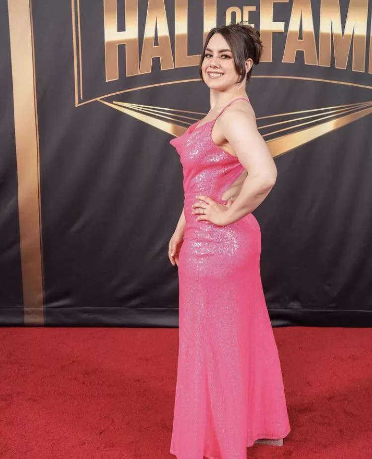 nikki cross 😈 posted by yuhhhhman