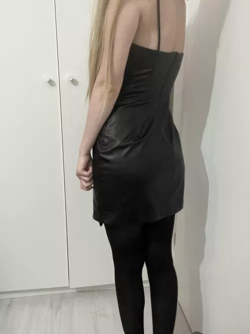 Office day by kinkyhotdreams