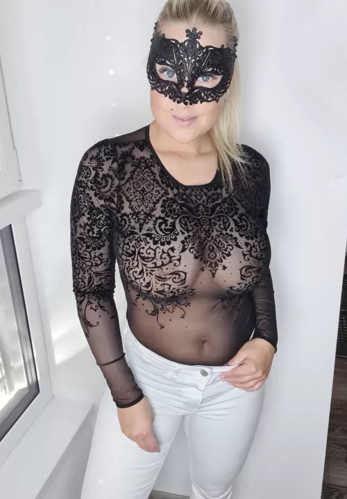 One word to sum up who I am by Kattie_Meluanie