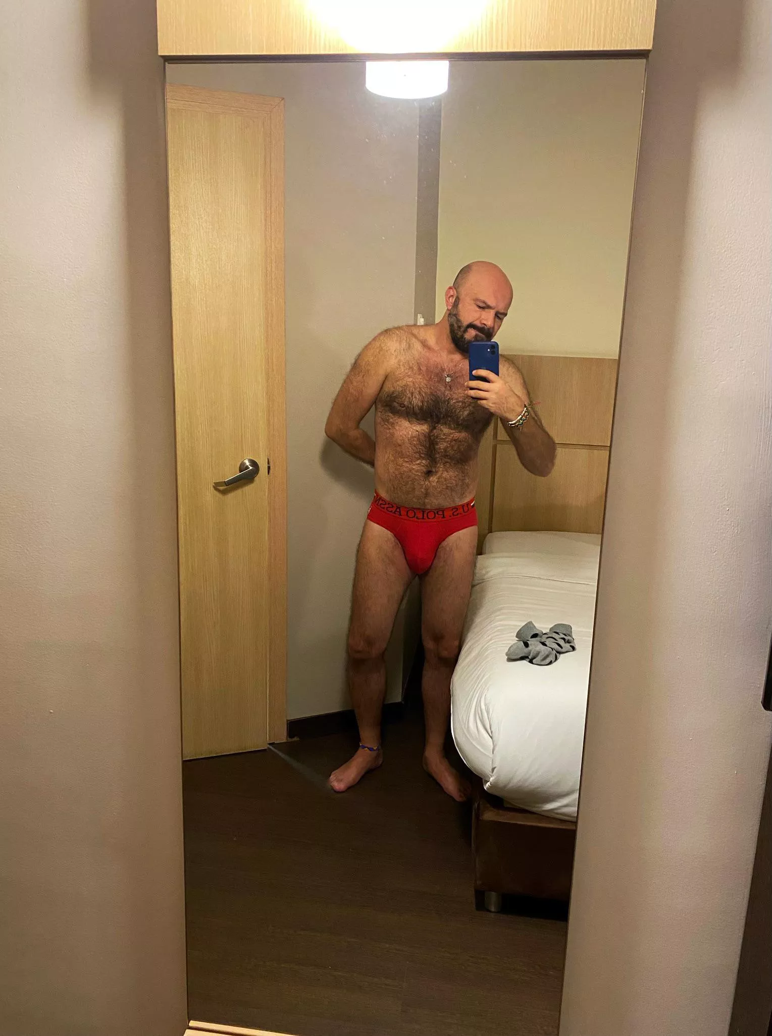 Red briefs posted by Alorcoes