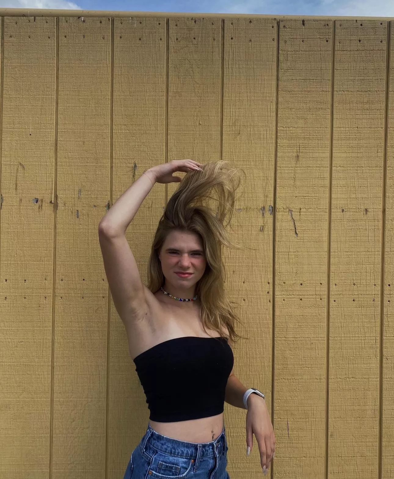 She knows she’s a tease posted by monty00115