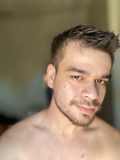 So many handsome guys here I hope this pic is okay 🥹♥️ by somar_reeves