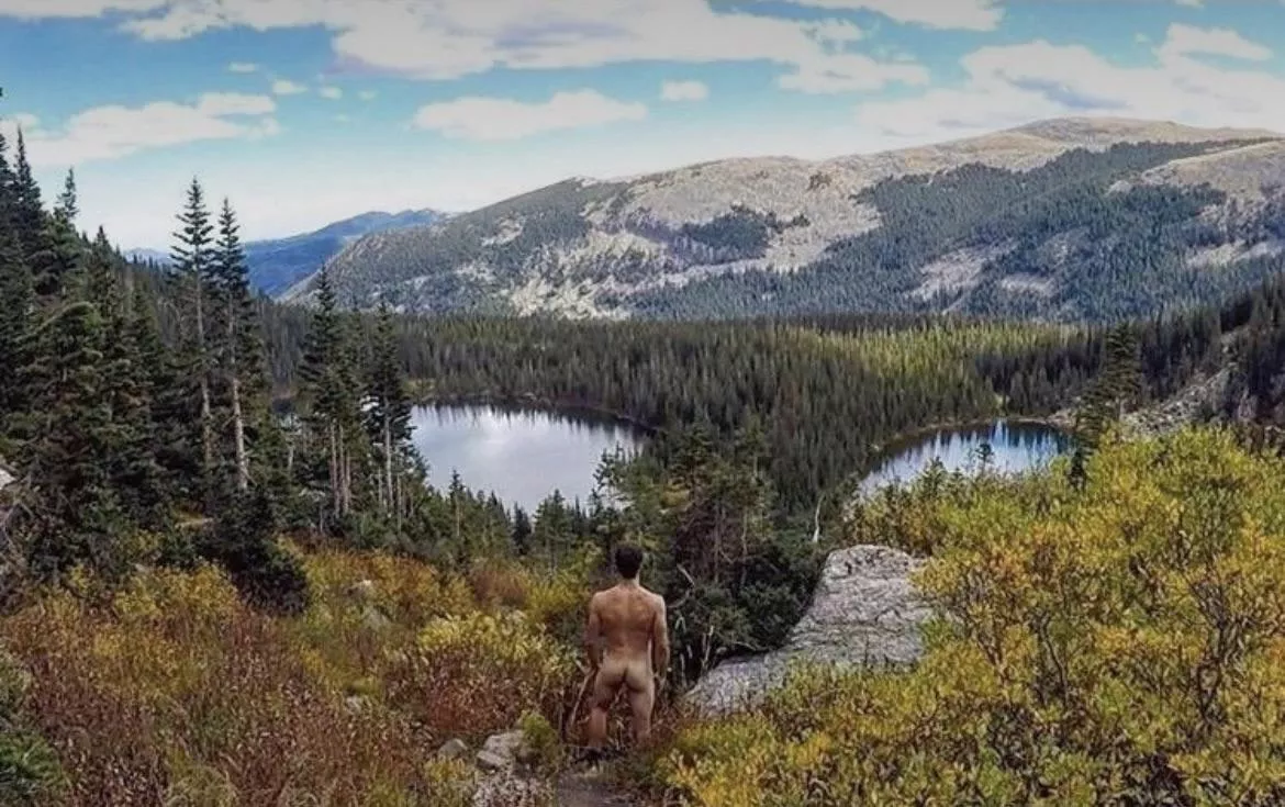 Summer is almost here! Who wants to be my hiking partner? posted by Bearskinyogii