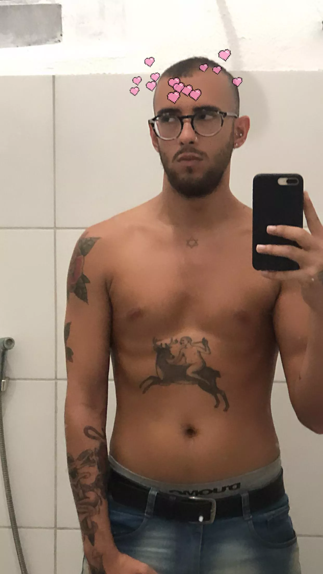 tell me, do I look cute? posted by levizorde