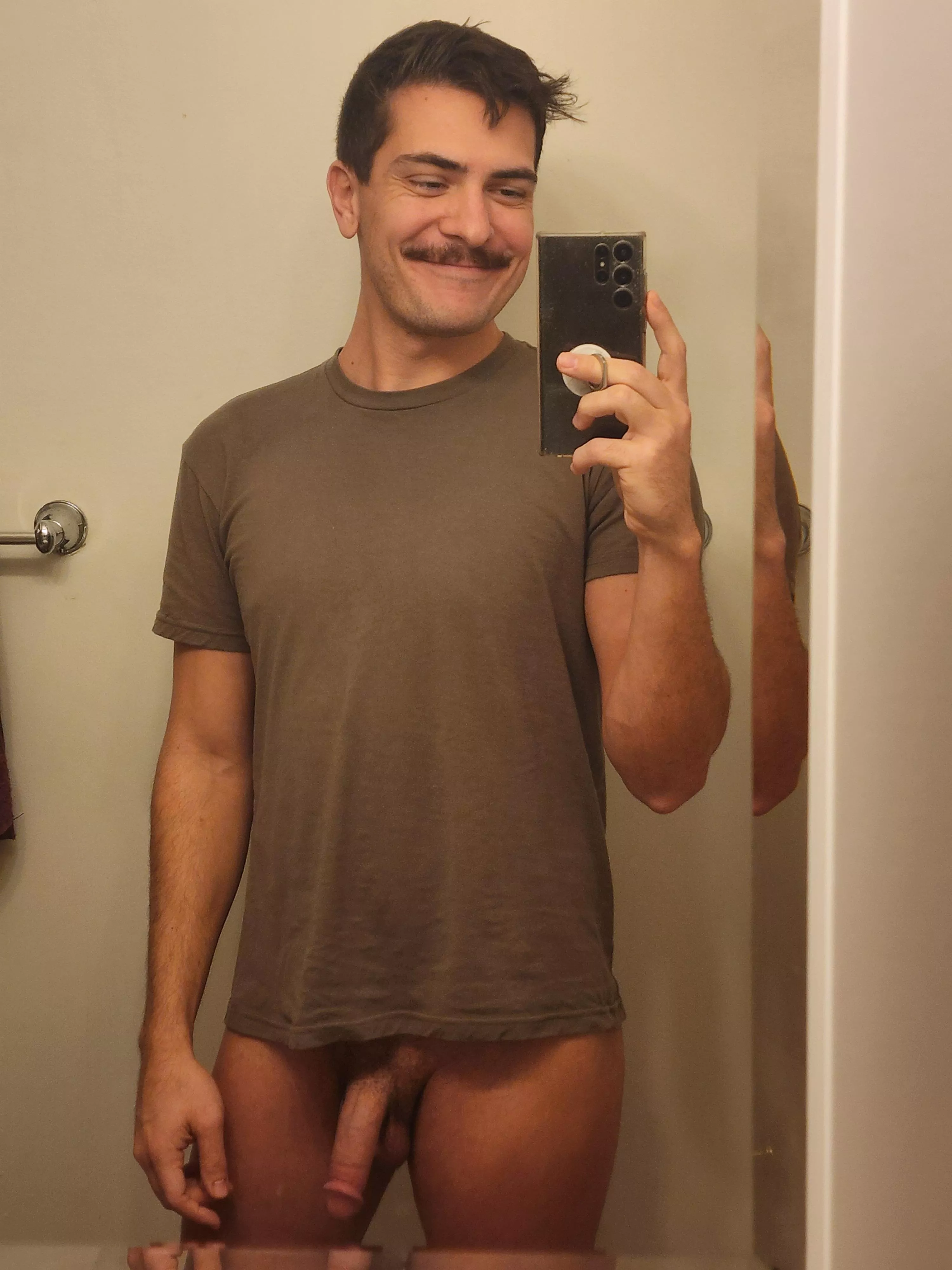 Today doesn't seem like a good day for pants posted by InfiniteBleach