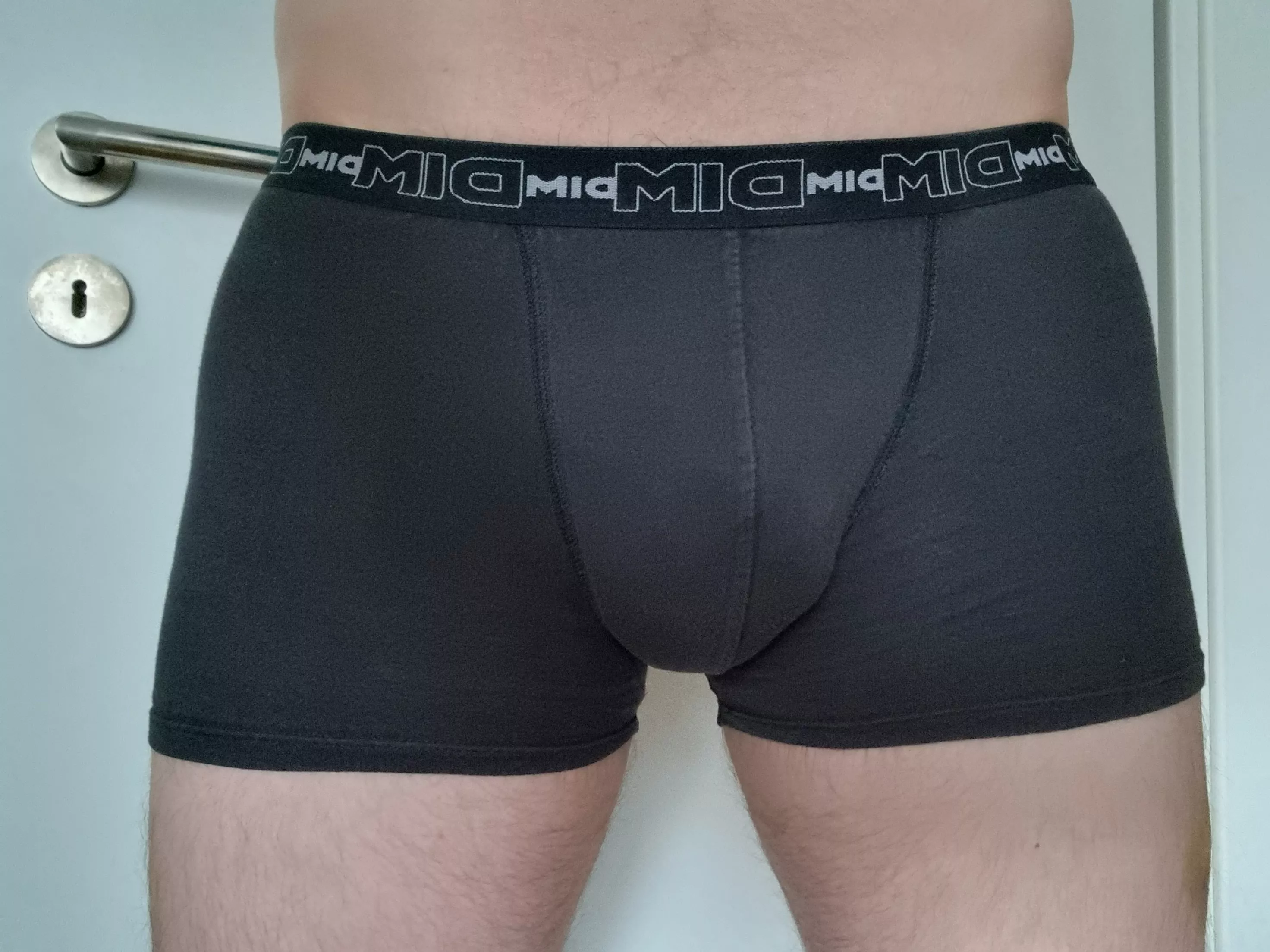 wenesday is for black posted by minimoijmmb